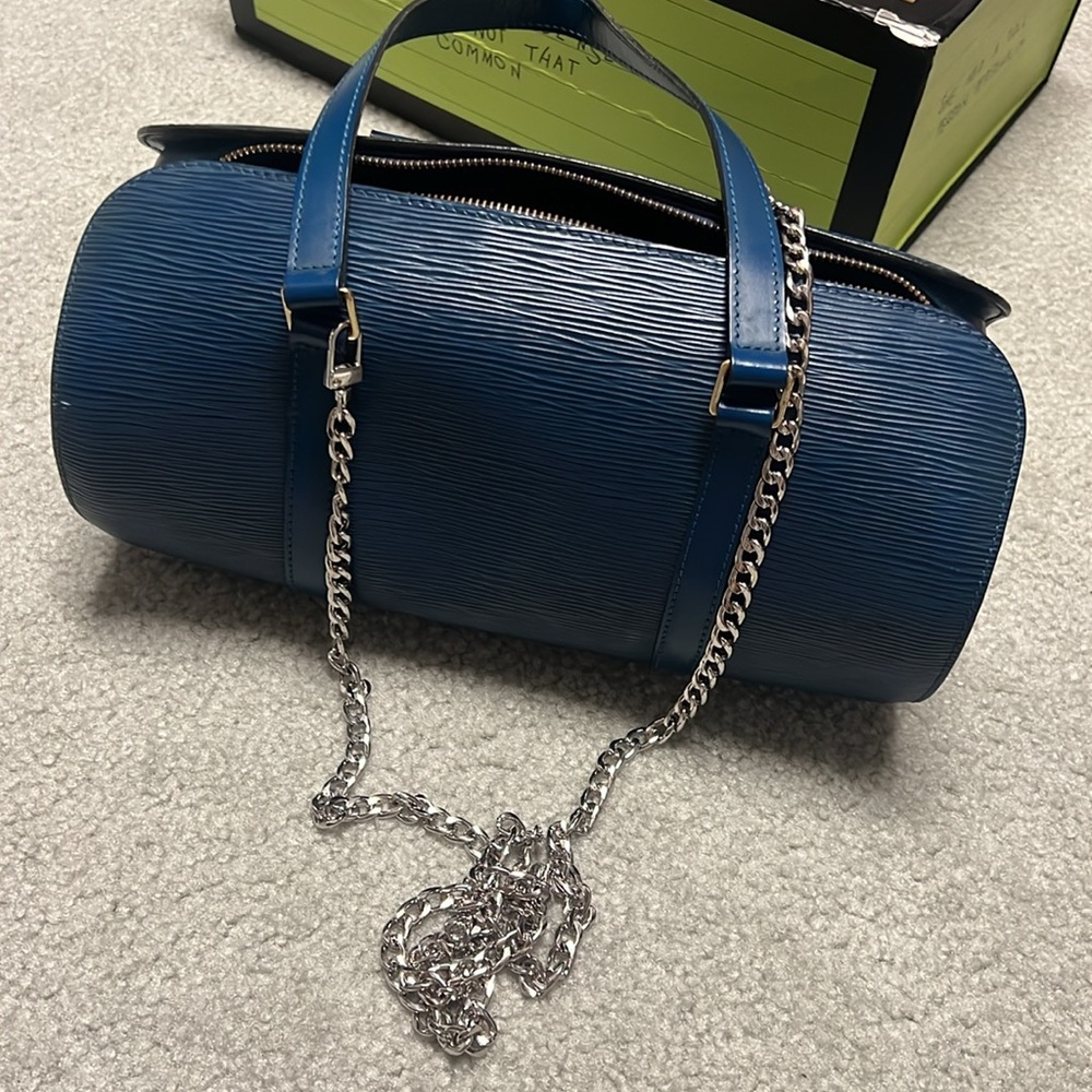 LOUIS VUITTON EPI ( soufflo in Blue) Make your offer